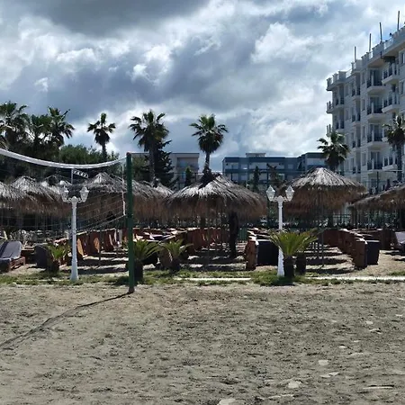 Perla 1- 80 Mt From The Sea Apartamento Golem (Tirana)